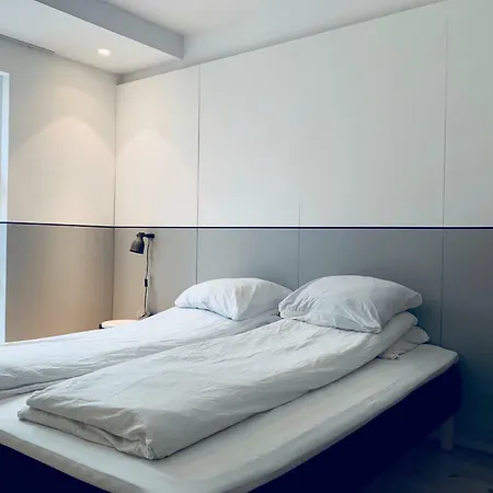 Seven-bedroom - Best *