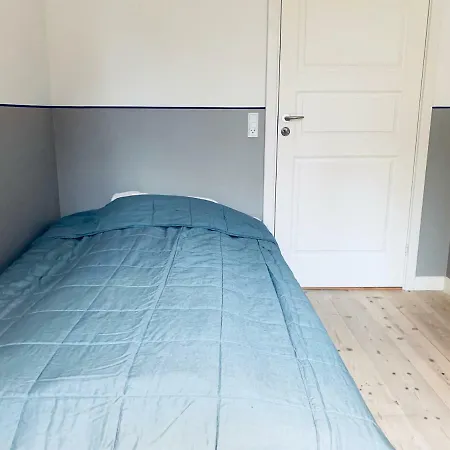 Seven-bedroom - Best *