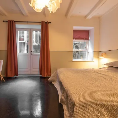Seven-bedroom - Best Apartment *