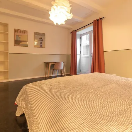 Seven-bedroom - Best شقة